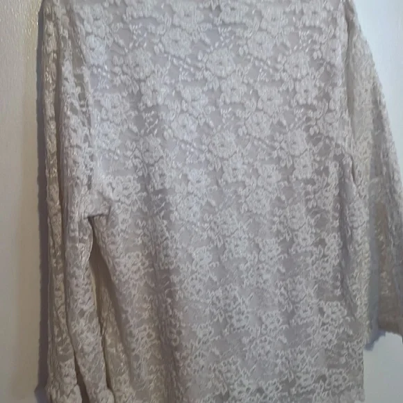 Vintage lace blouse. - Picture 4 of 5